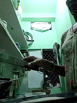 Hotty-Nidhi online show from November 2025 04:29:01 PM