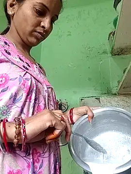 Hotty-Nidhi online show from February 2026 05:16:02 AM