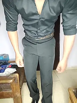 Snapshot of HARSHHU01 chatting on February 2026 06:42:01 PM HARSHHU01 online show from February 2026 06:42:01 PM