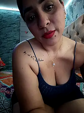 L ucero online show from September 2025 04:28:01 AM