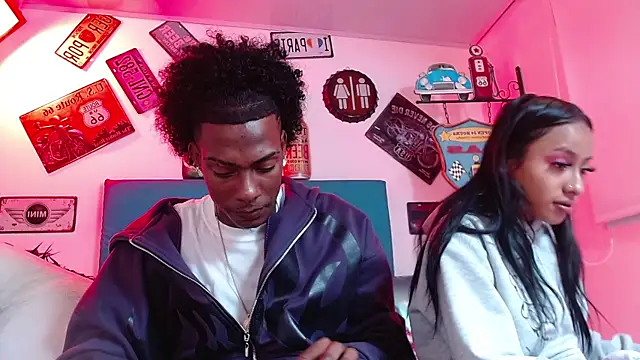 lili roussi online show from October 2025 02:29:01 AM