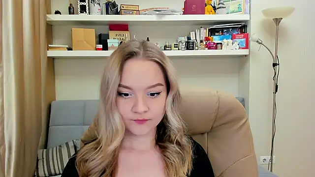 Snapshot of Kara_Smith_ chatting on January 2025 09:57:02 PM Kara Smith online show from January 2025 09:57:02 PM