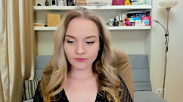 Snapshot of Kara_Smith_ chatting on January 2025 11:39:02 PM Kara Smith online show from January 2025 11:39:02 PM