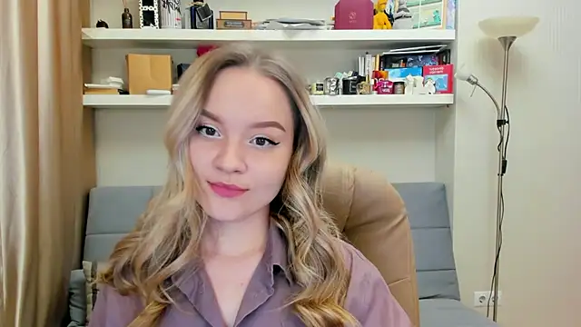 Snapshot of Kara_Smith_ chatting on January 2025 11:02:01 PM Kara Smith online show from January 2025 11:02:01 PM
