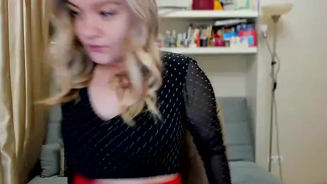 Snapshot of Kara_Smith_ chatting on November 2025 09:53:01 PM Kara Smith online show from November 2025 09:53:01 PM