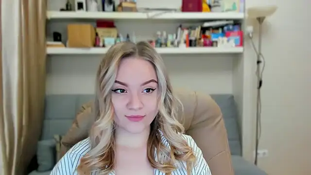 Snapshot of Kara_Smith_ chatting on November 2025 12:55:01 AM Kara Smith online show from November 2025 12:55:01 AM