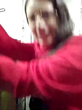 Snapshot of HOLY_DOLL chatting on October 2025 10:45:01 PM HOLY DOLL online show from October 2025 10:45:01 PM