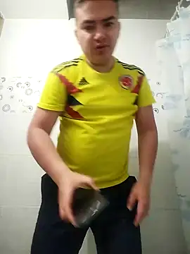 Snapshot of Andy-rtg chatting on November 2025 12:22:01 PM Andy-rtg online show from November 2025 12:22:01 PM