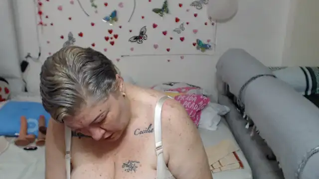 Olgahunder online show from February 2026 02:54:02 PM