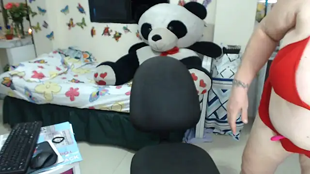 Olgahunder online show from July 2026 06:05:01 AM