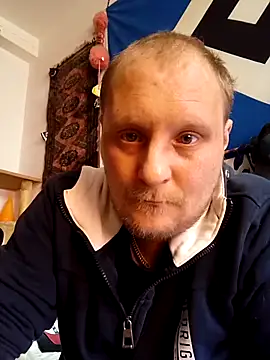 Atze202518 online show from October 2025 12:16:02 PM