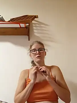 Gripenchipes online show from June 2026 07:18:01 PM
