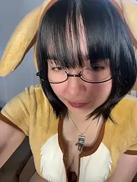 Snapshot of shuchan0510 chatting on March 2025 05:09:01 PM shuchan0510 online show from March 2025 05:09:01 PM