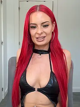 FariBanxOfficial online show from October 2025 12:35:02 PM