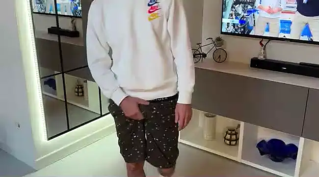 Snapshot of JOREDDs chatting on March 2025 05:36:01 AM JOREDDs online show from March 2025 05:36:01 AM