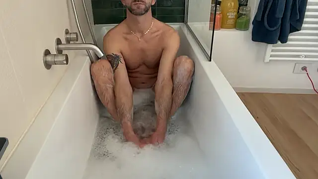 Snapshot of JOREDDs chatting on February 2026 08:13:02 AM JOREDDs online show from February 2026 08:13:02 AM