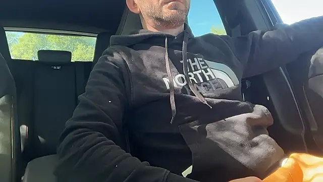 Snapshot of JOREDDs chatting on April 2026 01:30:01 PM JOREDDs online show from April 2026 01:30:01 PM