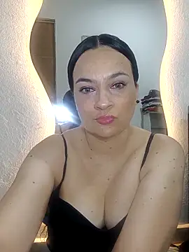 Snapshot of megan_milf79 chatting on March 2026 01:14:02 PM megan milf79 online show from March 2026 01:14:02 PM