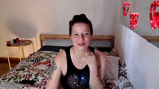 Snapshot of vitoriavaz chatting on May 2026 11:26:02 AM vitoriavaz online show from May 2026 11:26:02 AM