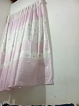 Snapshot of Sexi_girl29 chatting on October 2025 09:44:01 AM Sexi girl29 online show from October 2025 09:44:01 AM