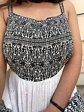 Snapshot of lustyindiancouple chatting on February 2026 09:43:02 AM lustyindiancouple online show from February 2026 09:43:02 AM