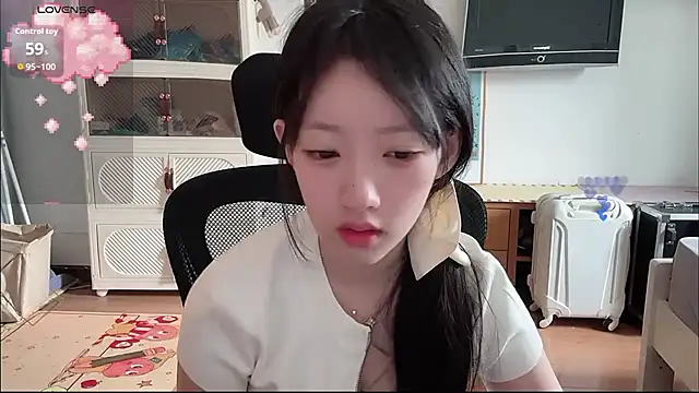 Snapshot of umi-dd chatting on June 2026 05:12:01 AM umi-dd online show from June 2026 05:12:01 AM