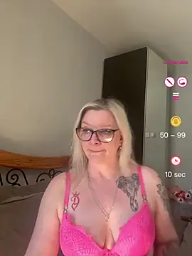 Curvy-Cleo online show from May 2026 09:14:01 AM