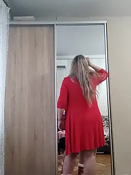 Irina3718 online show from November 2025 05:39:02 AM