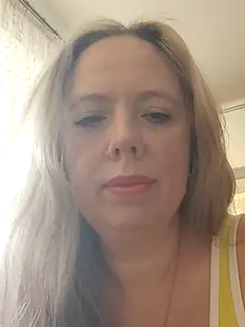 Irina3718 online show from November 2025 09:52:02 AM