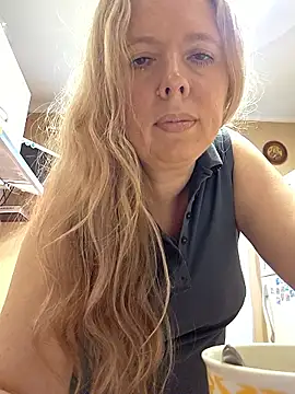 Snapshot of Irina3718 chatting on June 2026 03:06:02 PM Irina3718 online show from June 2026 03:06:02 PM