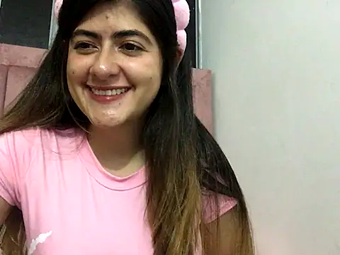 skyler1195 online show from October 2025 03:20:02 AM