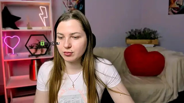 Snapshot of luck_betty chatting on March 2025 06:25:02 AM luck betty online show from March 2025 06:25:02 AM