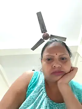 Arohi35 online show from September 2025 03:33:01 PM