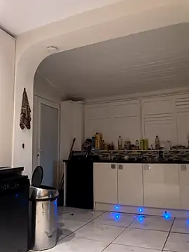 Snapshot of Nick-Ox chatting on March 2025 11:02:01 PM Nick-Ox online show from March 2025 11:02:01 PM