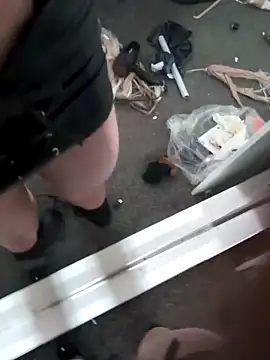 Snapshot of Nick-Ox chatting on September 2025 04:08:01 PM Nick-Ox online show from September 2025 04:08:01 PM