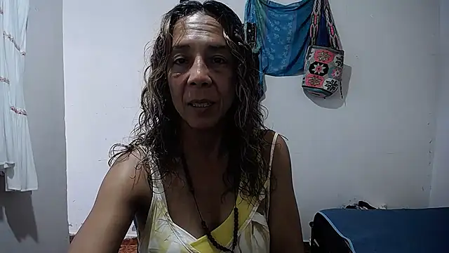 Lady Lolla11 online show from August 2026 07:19:02 PM