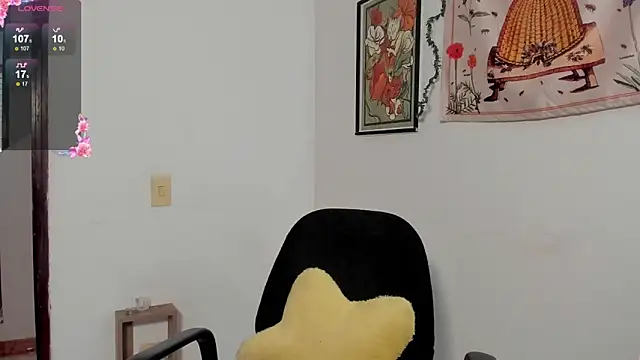 Snapshot of Gabee7_ chatting on September 2025 04:23:01 PM Gabee7 online show from September 2025 04:23:01 PM