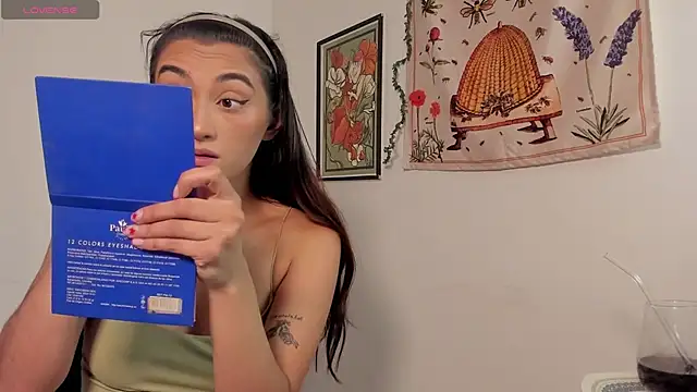 Snapshot of Gabee7_ chatting on October 2025 04:04:02 PM Gabee7 online show from October 2025 04:04:02 PM