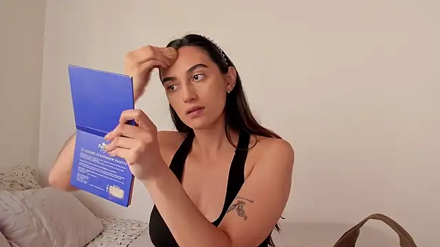 Gabee7  online show from February 2026 02:43:02 PM