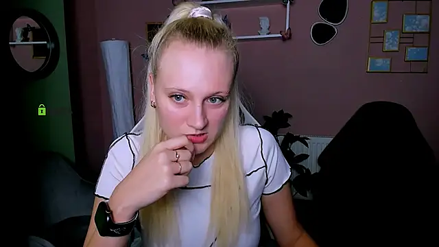 madam uliis online show from November 2025 02:19:01 PM