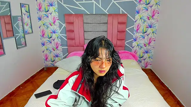 Snapshot of Asaray_T chatting on March 2025 11:45:02 AM Asaray T online show from March 2025 11:45:02 AM