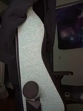 Snapshot of twink69Finger chatting on September 2025 02:50:01 PM twink69Finger online show from September 2025 02:50:01 PM