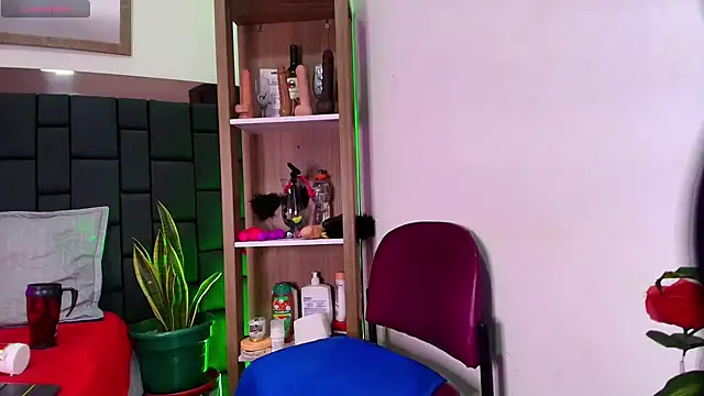 EllenaBoobs  online show from June 2026 01:57:02 PM