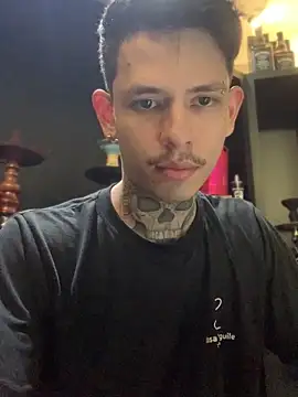 Snapshot of craxybaby chatting on December 2025 09:10:02 PM craxybaby online show from December 2025 09:10:02 PM