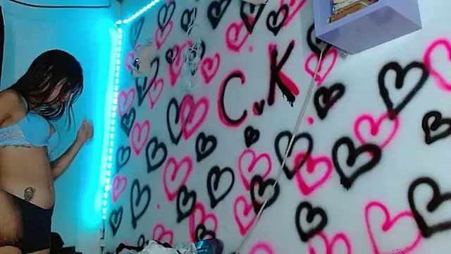 kityy playful online show from November 2025 06:25:02 AM