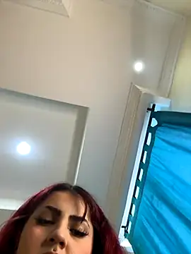 Snapshot of Ivelleee_ chatting on September 2025 09:38:01 PM Ivelleee online show from September 2025 09:38:01 PM