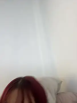Ivelleee  online show from April 2026 09:50:02 PM