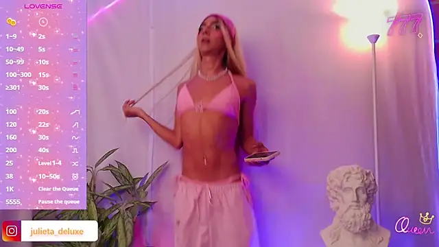 Julieta Deluxe online show from May 2026 07:19:02 PM