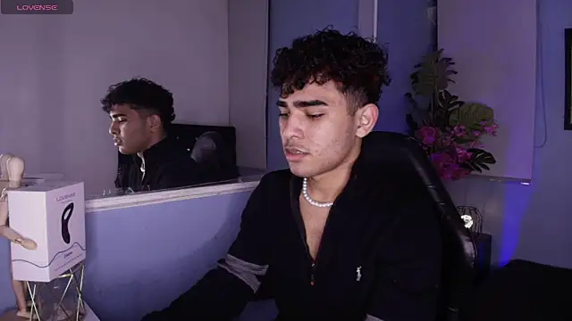 LucasCarterr  online show from September 2025 03:54:01 AM