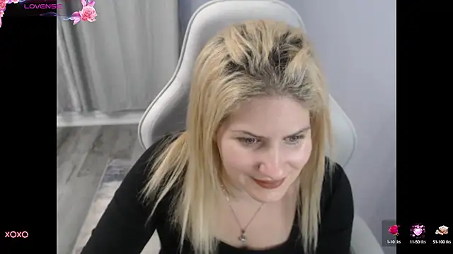 BellaStar84 online show from October 2025 12:30:02 PM